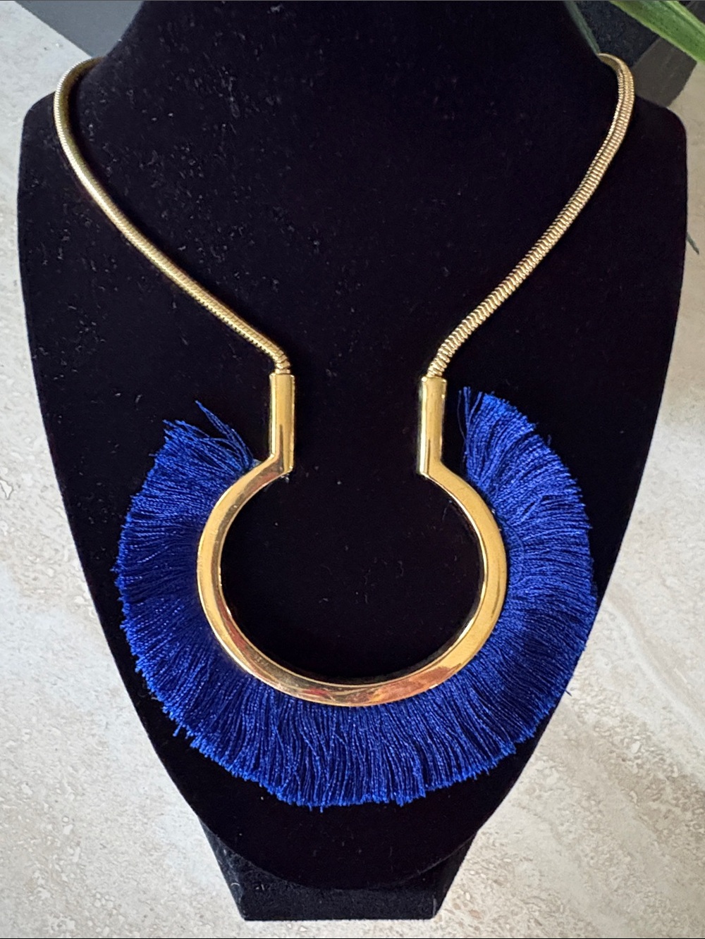 💙Trina Turk Gold-Tone Collar Necklace with Cobalt Blue Fringe💙